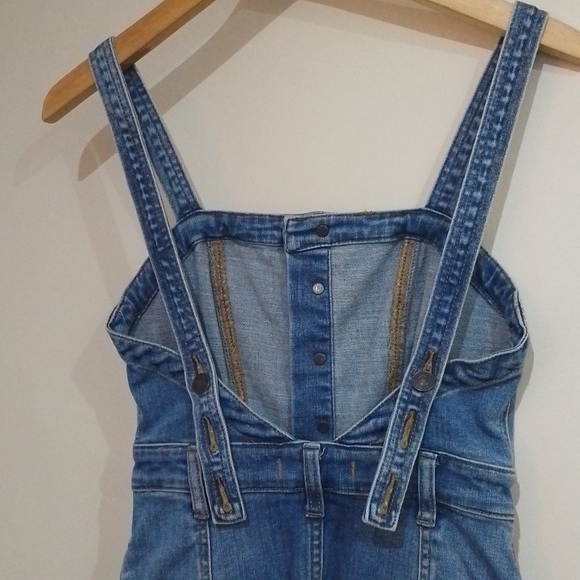 E2 Final Price ๐ Free People 0 button front jean dress with pockets - Picture 5 of 9